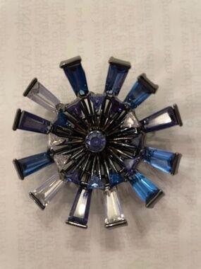 Eddie Borgo Crystal Clear & Blue Pendant